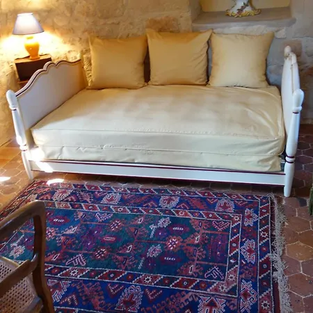 Couette-café De Château-l'evêque Château-lʼÉvêque